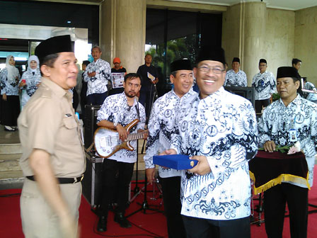 Pencarian PGRI Halmahera Utara - Persatuan Guru Republik Indonesia Cabang Halmahera Utara